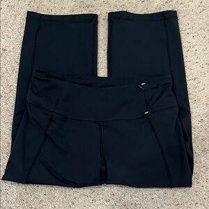 CALIA by Carrie Underwood Black Cropped Leggings (M)